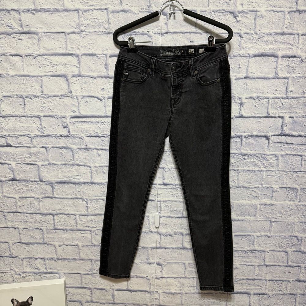 Miss Me Mid Rise Skinny Women's Size 31 Black Jeans Style MS5151S324